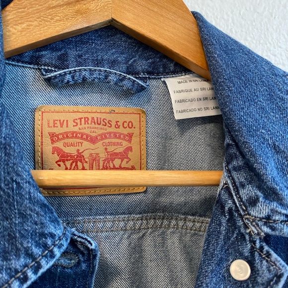 Levi's 2 Tone Denim and Cotton Jean Jacket - Picture 2 of 10